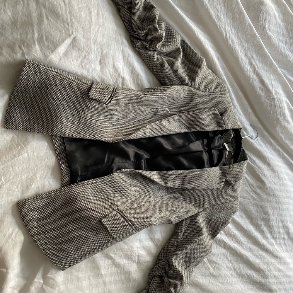 blazer - Picture 2 of 2